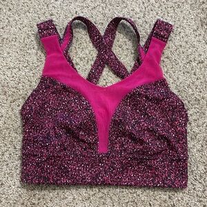Lululemon Pink and Black Oxygen Sports Bra Size 6 | yoga | fitness | workout